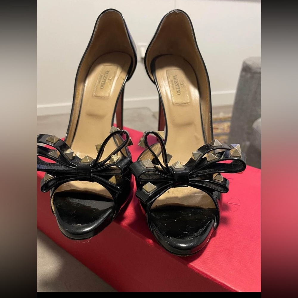 Valentino rockstud heels - size 37.5